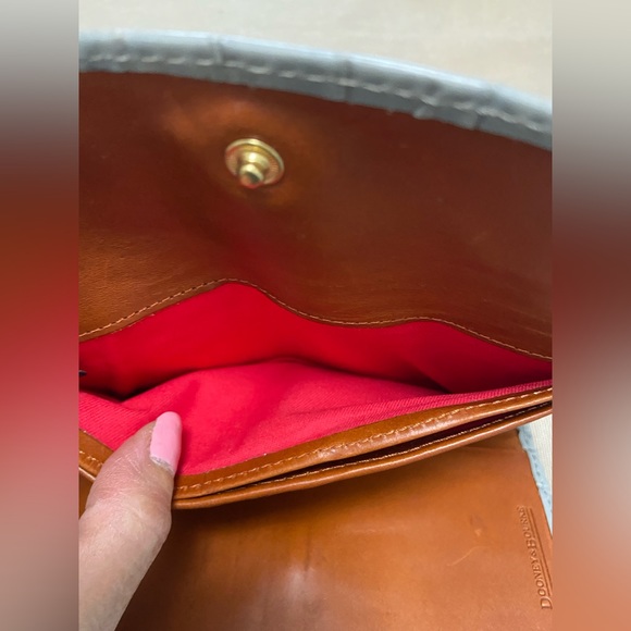 NWT Dooney & Bourke Croc- Embossed Leather Light Grey Wallet Gold Tone Hardware - Picture 7 of 15